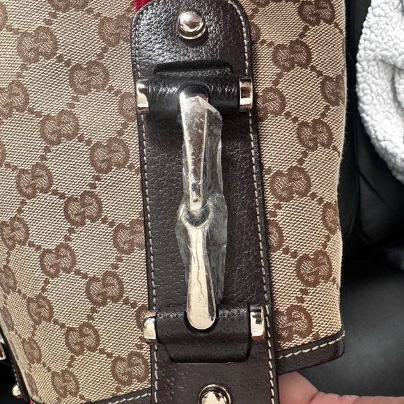 Gucci Beige and Red Tote Bag VINTAGE GUCCI CANVAS PELHAM LARGE SHOULDER BAG - Picture 17 of 17